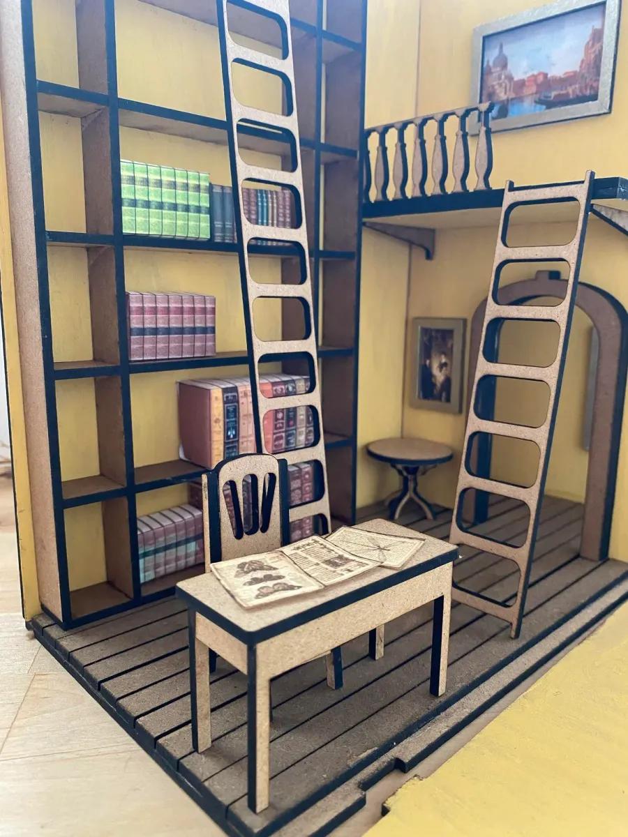La Biblioteca (book nook) vista 3