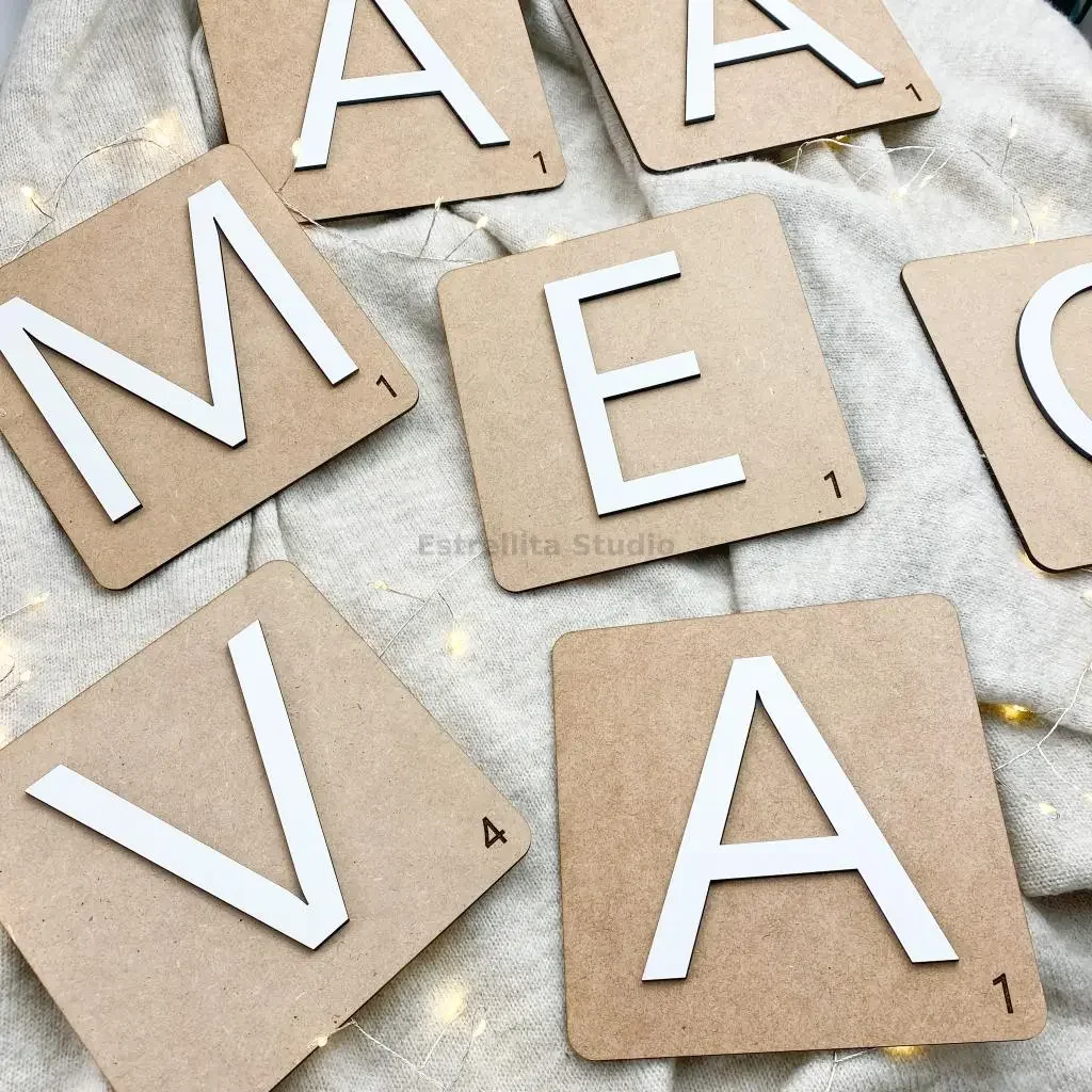 Letra Scrabble Pared