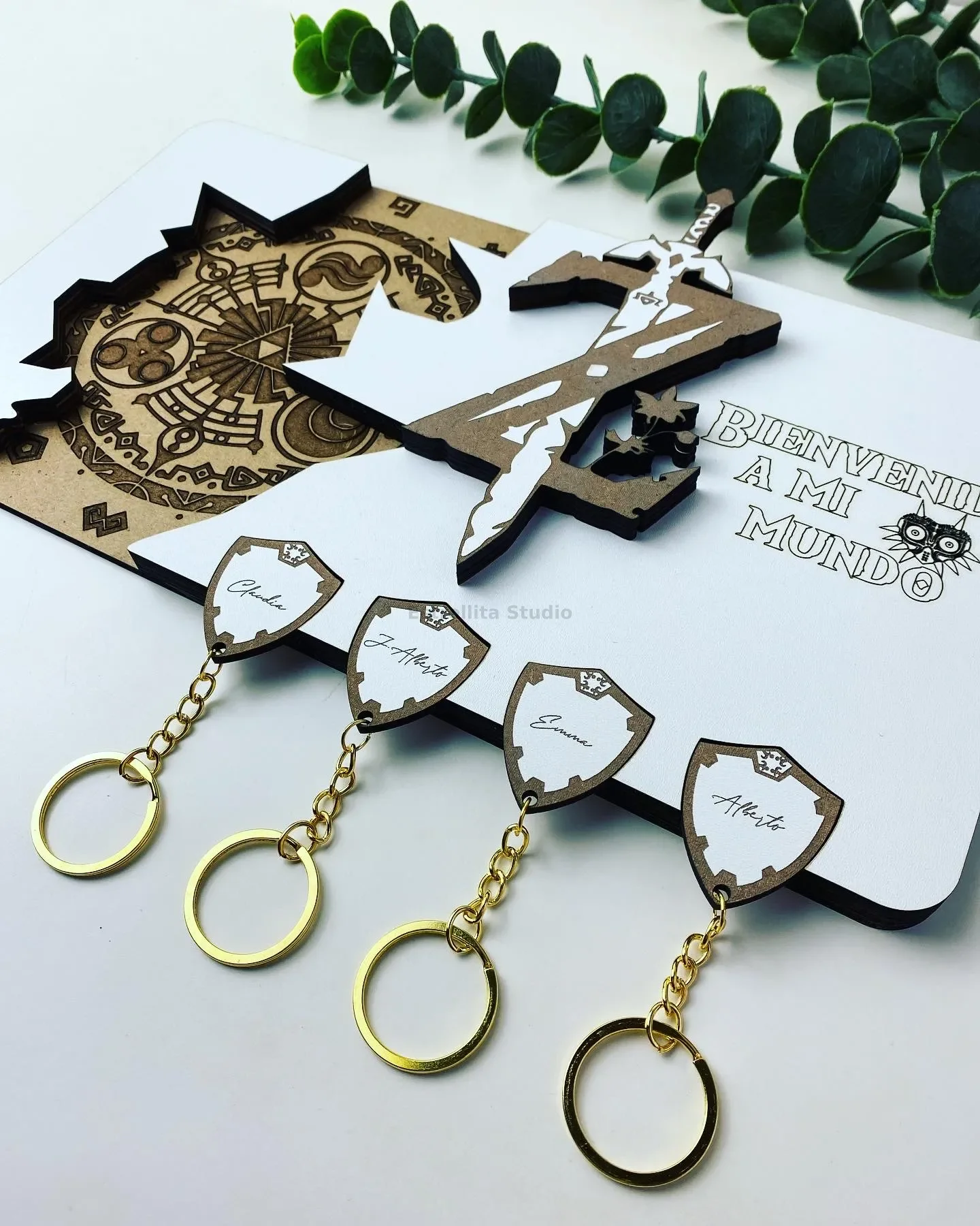Portallaves Zelda – Edición Especial de Madera con Diseño Geek – Espada Maestra y Escudos Personalizables