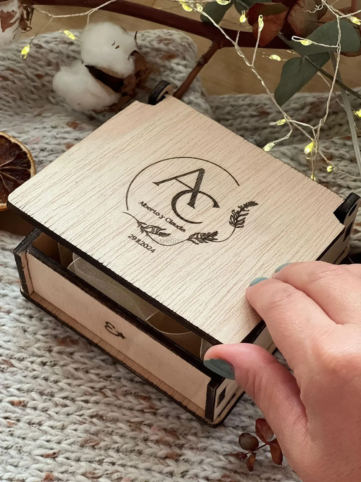 Caja de recuerdos o para pendrive