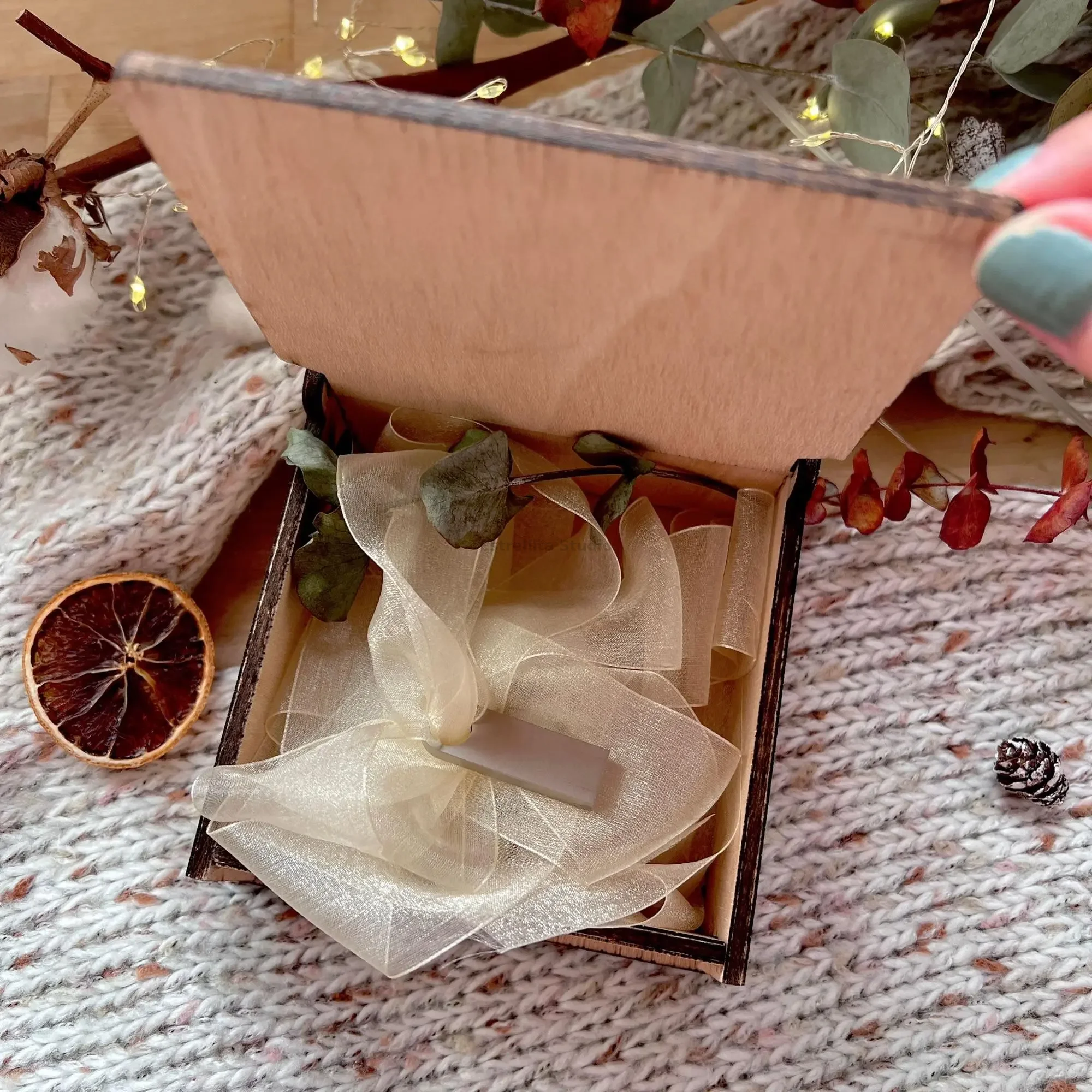 Caja de recuerdos o para pendrive